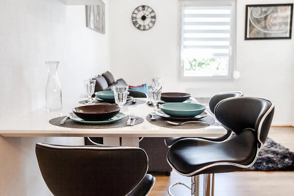 Séjour Toulouse Purpan Le D'este Appartement